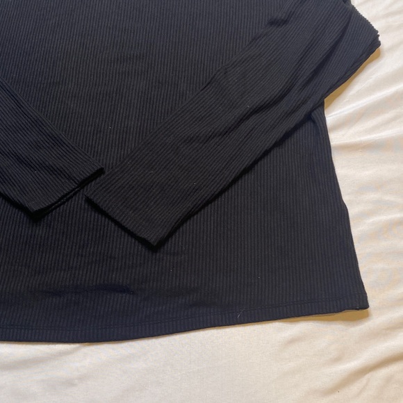 Banana Republic Women's Black Long Sleeve Top - Picture 5 of 11